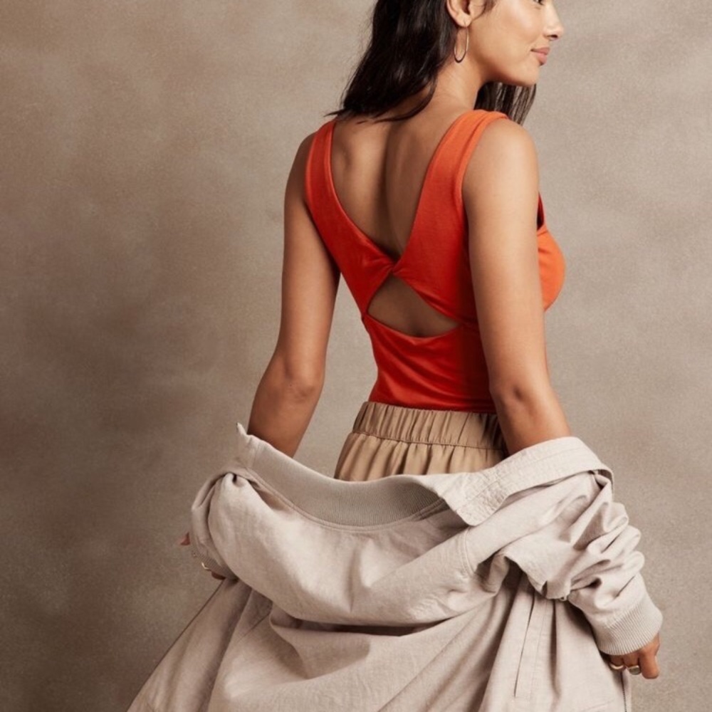 Banana Republic Twist Back Tank